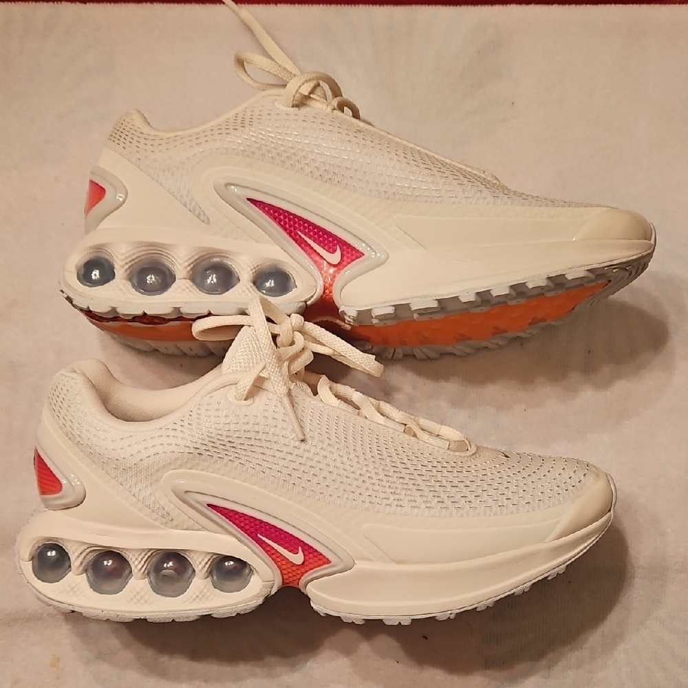 Nike Cream Athletic Shoes